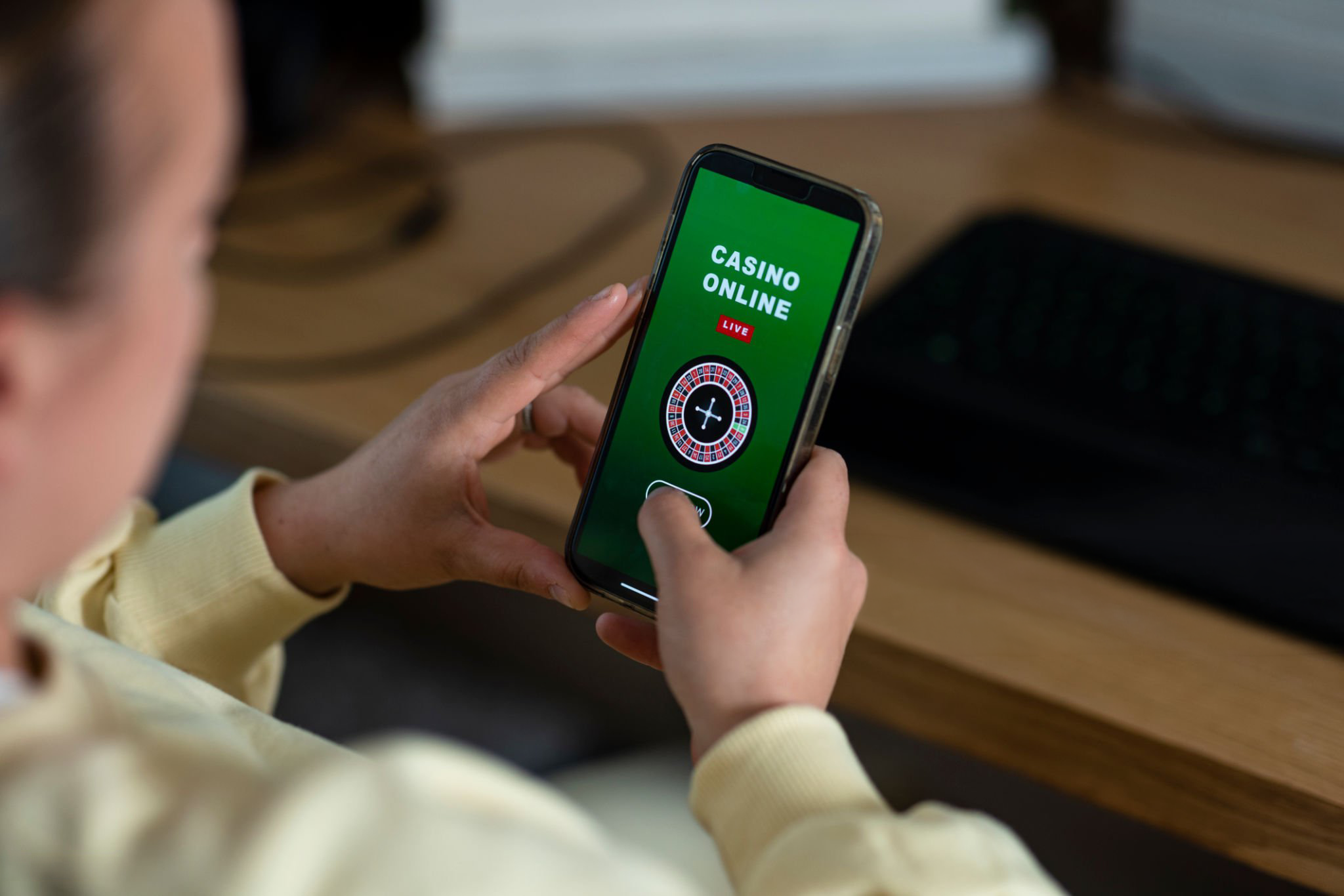 PiperSpin mobile app on smartphone
